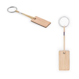 Chaveiro em bambu com cordão em PET promocional