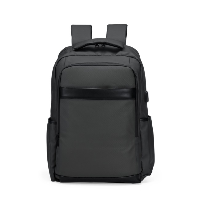 Mochila couro sintético usb 26l para brinde