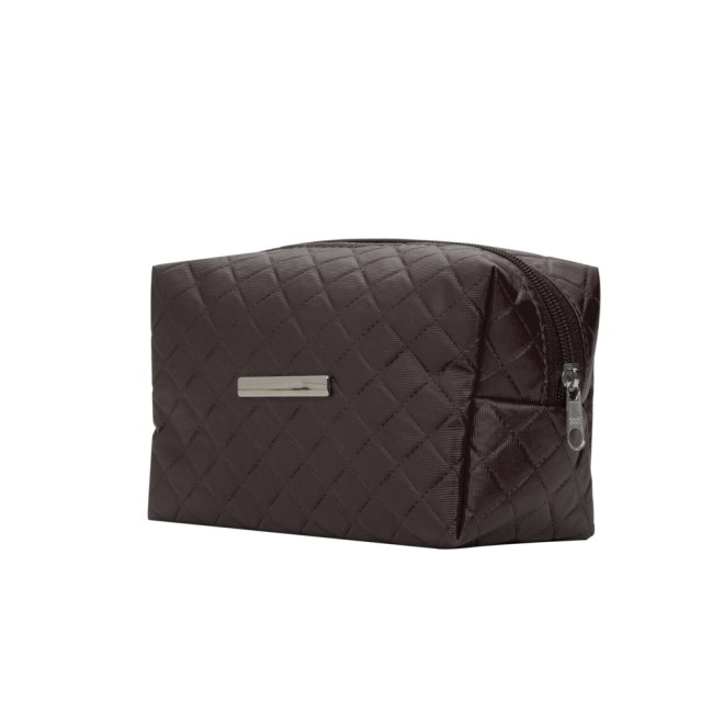 Necessaire puff matelassê com detalhe prata com logotipo